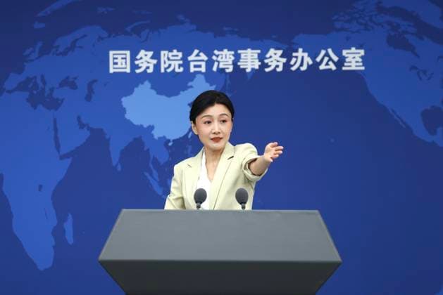 BEIJING, CHINA - JUNE 10: Zhang Han, spokesperson for the Taiwan Affairs Office of the State Council, gestures at a regular press conference on June 10, 2026 in Beijing, China.  Copyright: xChinaxNewsxServicex 111647312668