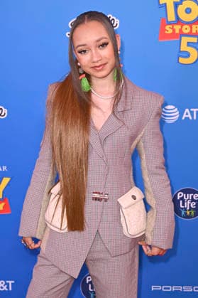 Mykal-Michelle Harris bei der Weltpremiere des Animationsfilms Toy Story 5 im Dolby Theatre. Los Angeles, 09.06.2026 *** Mykal Michelle Harris at the world premiere of the animated film Toy Story 5 at the Dolby Theatre Los Angeles, 09 06 2026 Foto:xD.xStarbuckx xFuturexImagex toy_story_6314