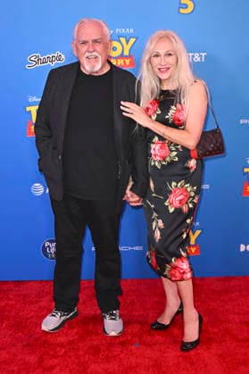 John Ratzenberger mit Ehefrau Julie Blichfeldt bei der Weltpremiere des Animationsfilms Toy Story 5 im Dolby Theatre. Los Angeles, 09.06.2026 *** John Ratzenberger with wife Julie Blichfeldt at the world premiere of the animated film Toy Story 5 at the Dolby Theatre Los Angeles, 09 06 2026 Foto:xD.xStarbuckx xFuturexImagex toy_story_6332