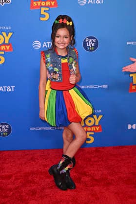Scarlett Spears bei der Weltpremiere des Animationsfilms Toy Story 5 im Dolby Theatre. Los Angeles, 09.06.2026 *** Scarlett Spears at the world premiere of the animated film Toy Story 5 at the Dolby Theatre Los Angeles, 09 06 2026 Foto:xD.xStarbuckx xFuturexImagex toy_story_6335