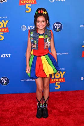 Scarlett Spears bei der Weltpremiere des Animationsfilms Toy Story 5 im Dolby Theatre. Los Angeles, 09.06.2026 *** Scarlett Spears at the world premiere of the animated film Toy Story 5 at the Dolby Theatre Los Angeles, 09 06 2026 Foto:xD.xStarbuckx xFuturexImagex toy_story_6336