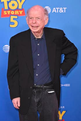 Wallace Shawn bei der Weltpremiere des Animationsfilms Toy Story 5 im Dolby Theatre. Los Angeles, 09.06.2026 *** Wallace Shawn at the world premiere of the animated film Toy Story 5 at the Dolby Theatre Los Angeles, 09 06 2026 Foto:xD.xStarbuckx xFuturexImagex toy_story_6349