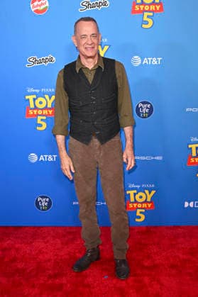 Tom Hanks bei der Weltpremiere des Animationsfilms Toy Story 5 im Dolby Theatre. Los Angeles, 09.06.2026 *** Tom Hanks at the world premiere of the animated film Toy Story 5 at the Dolby Theatre Los Angeles, 09 06 2026 Foto:xD.xStarbuckx xFuturexImagex toy_story_6453