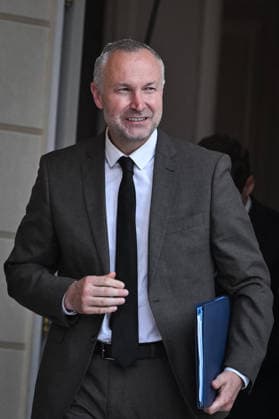 Council of Ministers at the Elysee Palace FA French Deputy Minister for the Relations with the Parliament Laurent Panifous exits the Elysee Palace after the Council of Ministers in Paris, on June 10, 2026. Photo by Firas Abdullah ABACAPRESS.COM Paris Île-de-France France  Copyright: xAbdullahxFiras ABACAx