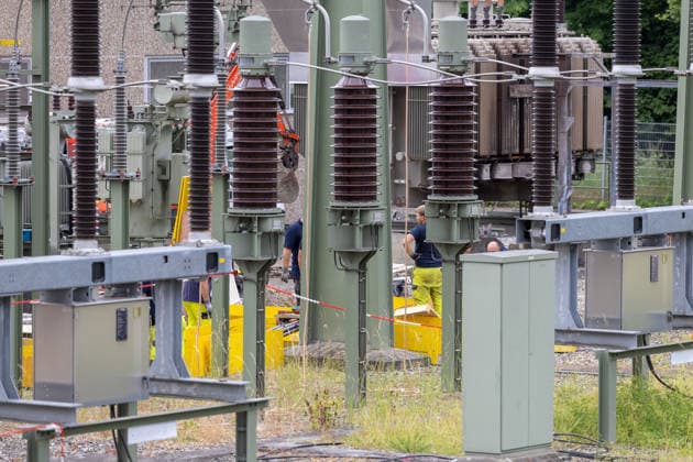 Aktuelle Themenbilder: AktuelleSituation in Reutlingen - Betzingen nach dem Stromausfall, 10.06.2026 Aktuelle Themenbilder: AktuelleSituation in Reutlingen - Betzingen nach dem Stromausfall, 10.06.2026, Blick auf Umspannwerk in der Markwiesenstrasse Betzingen. *** Current themed pictures Current situation in Reutlingen Betzingen after the power failure, 10 06 2026 Current themed pictures Current situation in Reutlingen Betzingen after the power failure, 10 06 2026, View of transformer station in Markwiesenstrasse Betzingen Copyright: xEibner-Pressefoto DimitrixDrofitschx EP_ddh