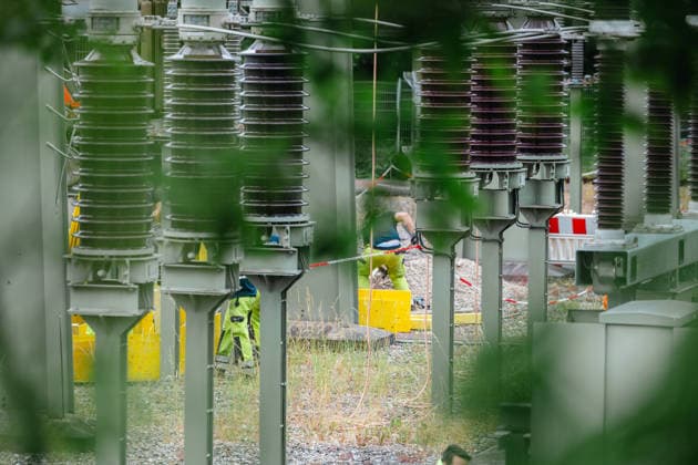 Aktuelle Themenbilder: AktuelleSituation in Reutlingen - Betzingen nach dem Stromausfall, 10.06.2026 Aktuelle Themenbilder: AktuelleSituation in Reutlingen - Betzingen nach dem Stromausfall, 10.06.2026, Blick auf Umspannwerk in der Markwiesenstrasse Betzingen. Netze BW. *** Current themed pictures Current situation in Reutlingen Betzingen after the power outage, 10 06 2026 Current themed pictures Current situation in Reutlingen Betzingen after the power outage, 10 06 2026, View of transformer station in Markwiesenstrasse Betzingen Netze BW Copyright: xEibner-Pressefoto DimitrixDrofitschx EP_ddh