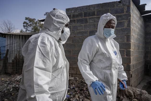 12 killed in shooting in South Africa JOHANNESBURG, SOUTH AFRICA - JUNE 10: An investigation is conducted at the scene following the attack that at least 12 people were killed and nine others injured in a shooting at the informal settlement of Jumpers in the Cleveland area of Johannesburg, South Africa, on June 10, 2026. Security forces were deployed to the scene following the attack. Ihsaan Haffejee Anadolu Johannesburg South Africa. Editorial use only. Please get in touch for any other usage.  Copyright: x2026xAnadoluxIhsaanxHaffejeex
