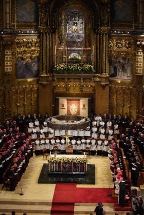 Pope Leo XIV presides the Prayer of the Holy Rosary at the Abbey of Montserrat Pope Leo XIV during the celebration of the prayer of the Holy Rosary, on June 10, 2026, at the Abbey of Our Lady of Montserrat, Barcelona, Catalonia Spain This act of Marian piety is part of the acts that the Pontiff performs during his apostolic trip to Spain that began in Madrid on June 8 10 JUNE 2026 Barcelona, Catalonia Barcelona, Catalonia Spain  Copyright: xAlbertoxParedesx 7586197