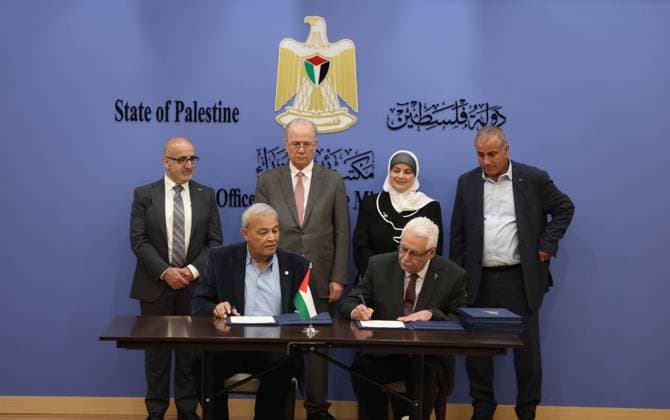 Palestinian government signs $10 million grant agreements for Jerusalem Palestinian Prime Minister Mohammad Mustafa, alongside officials and representatives of international organizations, attends a signing ceremony for four grant agreements worth approximately $10 million at the Prime Minister’s Office in Ramallah, in the occupied West Bank, on June 10, 2026. The grants, provided by the Al-Aqsa Fund through the Arab Bank for Economic Development in Africa (BADEA) and the Islamic Development Bank, will finance projects in infrastructure, roads, health services, and the restoration of residential buildings and public institutions in Jerusalem. Photo by Prime Minister Office apaimages Ramallah West Bank Palestinian Territory 100626_Ramalla Copyright: xapaimagesxPrimexMinisterxOfficex xapaimagesx