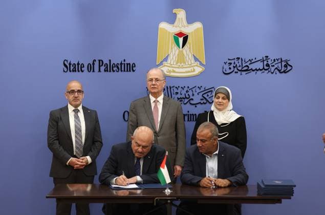 Palestinian government signs $10 million grant agreements for Jerusalem Palestinian Prime Minister Mohammad Mustafa, alongside officials and representatives of international organizations, attends a signing ceremony for four grant agreements worth approximately $10 million at the Prime Minister’s Office in Ramallah, in the occupied West Bank, on June 10, 2026. The grants, provided by the Al-Aqsa Fund through the Arab Bank for Economic Development in Africa (BADEA) and the Islamic Development Bank, will finance projects in infrastructure, roads, health services, and the restoration of residential buildings and public institutions in Jerusalem. Photo by Prime Minister Office apaimages Ramallah West Bank Palestinian Territory 100626_Ramalla Copyright: xapaimagesxPrimexMinisterxOfficex xapaimagesx