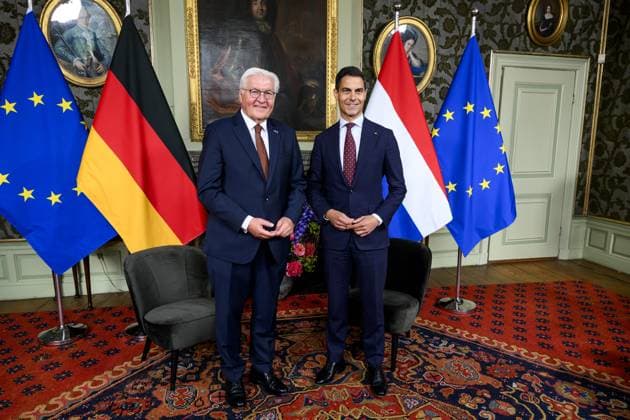 Den Haag, The Netherlands, 2026-06-10 12:04:09 THE HAGUE, 10-06-2026, Duivenvoorde Castle At the invitation of His Majesty King Willem Alexander and Queen Maxima, the Federal President of Germany, Frank-Walter Steinmeier, is paying a state visit to the Netherlands. He is accompanied by his wife, Elke Büdenbender. PHOTO: NLBeeld Patrick van Emst In the photo: Government lunch - Federal President Steinmeier and Mrs. Büdenbender are received by Prime Minister Jetten at Duivenvoorde Castle in Voorschoten. Credit: NL Beeld Patrick van Emst  Copyright: xx x
