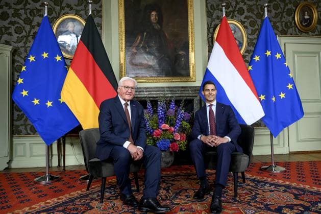 Den Haag, The Netherlands, 2026-06-10 12:04:20 THE HAGUE, 10-06-2026, Duivenvoorde Castle At the invitation of His Majesty King Willem Alexander and Queen Maxima, the Federal President of Germany, Frank-Walter Steinmeier, is paying a state visit to the Netherlands. He is accompanied by his wife, Elke Büdenbender. PHOTO: NLBeeld Patrick van Emst In the photo: Government lunch - Federal President Steinmeier and Mrs. Büdenbender are received by Prime Minister Jetten at Duivenvoorde Castle in Voorschoten. Credit: NL Beeld Patrick van Emst  Copyright: xx x