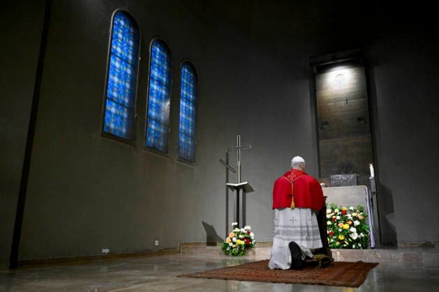 IPA85545401 - Spain, Vatican, 2026 6 10 Pope Leo XIV takes part in the recitation of the Rosary at the Abbey of Our Lady of Montserrat, near Barcelona, Photograph by VATICAN MEDIA Catholic Press Photo  Copyright: xVATICANxMEDIA CPPx xVATICANxMEDIA CPPx 85545401
