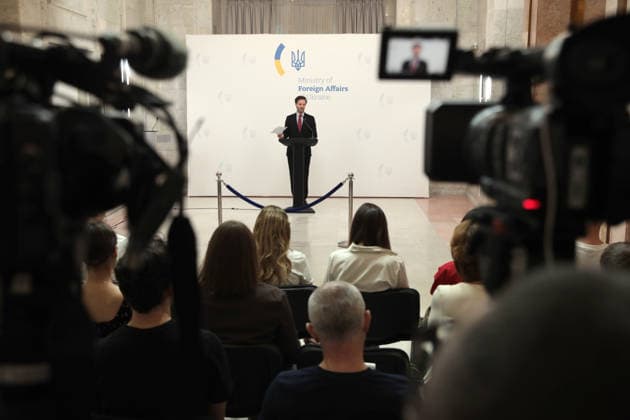 Cameramen cover a briefing of Heorhii Tykhyi, a spokesperson of the Ukrainian Ministry of Foreign Affairs, on Ukrainian-Polish relations and diplomatic solutions concerning defence and logistics, Kyiv, Ukraine, June 10, 2026. The official said that Ukraine was negotiating the transfer of a number of interceptor missiles that were nearing the end of their service life. (Photo by Hennadii Minchenko Ukrinform) Briefing of Ukrainian Foreign Ministry’s spokesperson in Kyiv  Copyright: xHennadiixMinchenkox