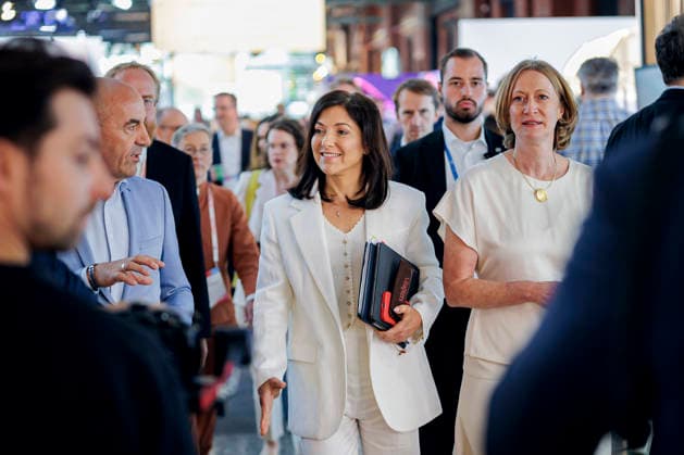 BDEW Kongress 2026 - Bundesverband der Energie- und Wasserwirtschaft. Vlnr.: Stefan Dohler, BDEW-Praesident, Katherina Reiche (CDU), Bundesministerin fuer Wirtschaft und Energie, und Kerstin Andreae, Vorsitzende der Hauptgeschaeftsfuehrung und Mitglied des Praesidiums BDEW. Berlin, 10.06.2026. Fotografiert im Auftrag des Ministeriums fuer Wirtschaft und Energie Berlin Deutschland *** BDEW Congress 2026 Federal Association of the Energy and Water Industry Flnr Stefan Dohler, BDEW President, Katherina Reiche CDU , Federal Minister for Economic Affairs and Energy, and Kerstin Andreae, Chairwoman of the Executive Board and Member of the Executive Committee BDEW Berlin, 10 06 2026 Photographed on behalf of the Ministry for Economic Affairs an Copyright: xThomasxTrutschel BMWEx