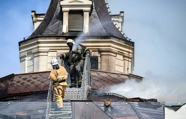 Russia Ukraine Drone Attack 9187343 10.06.2026 Firefighter extinguish fire on the roof of the Defence of Sevastopol 1854-1855 panorama museum, in Sevastopol, Republic of Crimea, Russia. Earlier in the day, Sevastopol Governor Mikhail Razvozhayev said that a Ukrainian fixed-wing drone had struck the building of the museum during the night. A masterpiece by Franz Roubaud housed in the museum has been nearly destroyed, the official said. Konstantin Mihalchevskiy Sputnik Sevastopol Russia  Copyright: xKonstantinxMihalchevskiyx