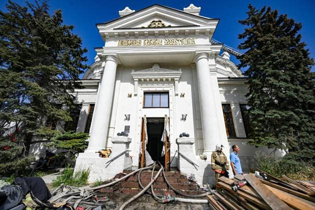 Russia Ukraine Drone Attack 9187277 10.06.2026 A firefighter is seen near the Defence of Sevastopol 1854-1855 panorama museum, in Sevastopol, Republic of Crimea, Russia. Earlier in the day, Sevastopol Governor Mikhail Razvozhayev said that a Ukrainian fixed-wing drone had struck the building of the museum during the night. A masterpiece by Franz Roubaud housed in the museum has been nearly destroyed, the official said. Konstantin Mihalchevskiy Sputnik Sevastopol Russia  Copyright: xKonstantinxMihalchevskiyx