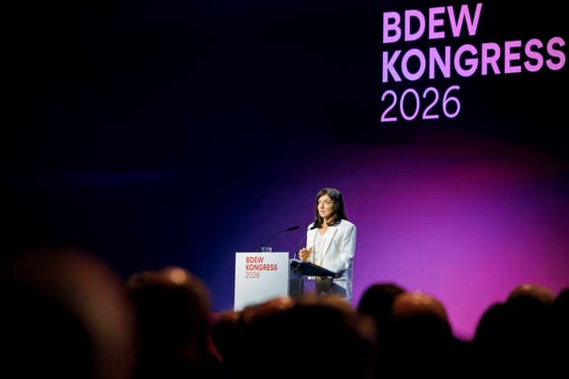 BDEW Kongress 2026 - Bundesverband der Energie- und Wasserwirtschaft. Katherina Reiche (CDU), Bundesministerin fuer Wirtschaft und Energie. Berlin, 10.06.2026. Fotografiert im Auftrag des Ministeriums fuer Wirtschaft und Energie Berlin Deutschland *** BDEW Congress 2026 German Association of Energy and Water Industries Katherina Reiche CDU , Federal Minister for Economic Affairs and Energy Berlin, 10 06 2026 Photographed on behalf of the Ministry for Economic Affairs and Energy Berlin Germany Copyright: xThomasxTrutschel BMWEx