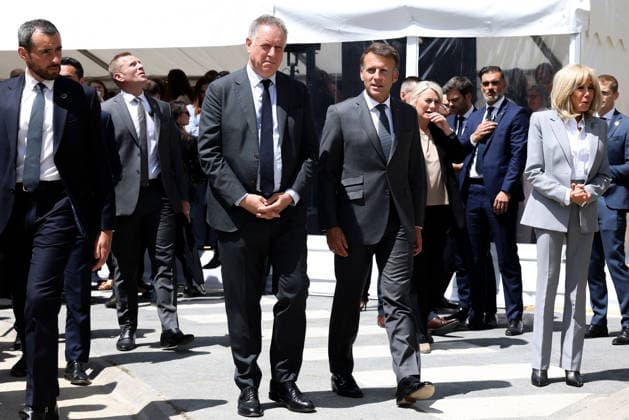 Emmanuel Macron and Brigitte Macron Visit the Robert-Debre Hospital - Paris French President Emmanuel Macron and his wife Brigitte Macron arrive to attend the foundation stone laying ceremony for the Child Brain Institute (ICE - Institut Robert-Debre du Cerveau de l’Enfant) at the Robert-Debre Hospital in Paris on June 10, 2026. Photo by Stephane Lemouton Pool ABACAPRESS.COM Paris France  Copyright: xLemoutonxStephane Pool ABACAx