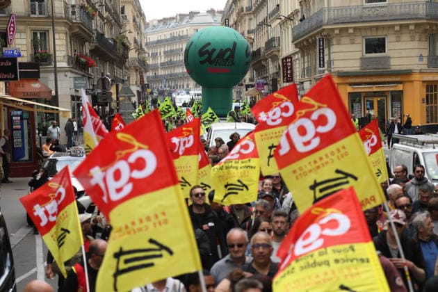 SNCF workers take part in a demonstration during a national strike in Paris PARIS, FRANCE - JUNE 10: SNCF workers take part in a demonstration during a national strike in Paris, France on June 10, 2026. Railway unions called for the action to protest against company reorganizations and working conditions. Mohamad Salaheldin Abdelghani Alsayed Anadolu Paris France. Editorial use only. Please get in touch for any other usage.  Copyright: x2026xAnadoluxMohamadxSalaheldinxAbdelghanixAlsayedx