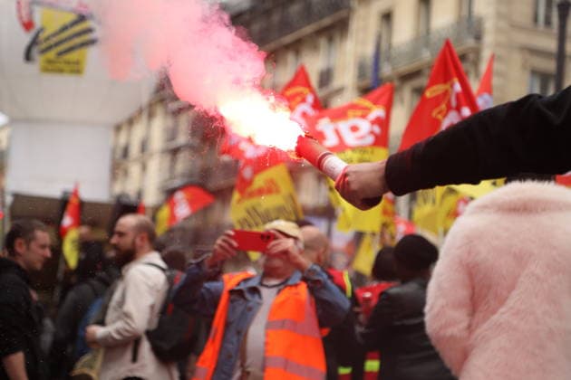 SNCF workers take part in a demonstration during a national strike in Paris PARIS, FRANCE - JUNE 10: SNCF workers take part in a demonstration during a national strike in Paris, France on June 10, 2026. Railway unions called for the action to protest against company reorganizations and working conditions. Mohamad Salaheldin Abdelghani Alsayed Anadolu Paris France. Editorial use only. Please get in touch for any other usage.  Copyright: x2026xAnadoluxMohamadxSalaheldinxAbdelghanixAlsayedx