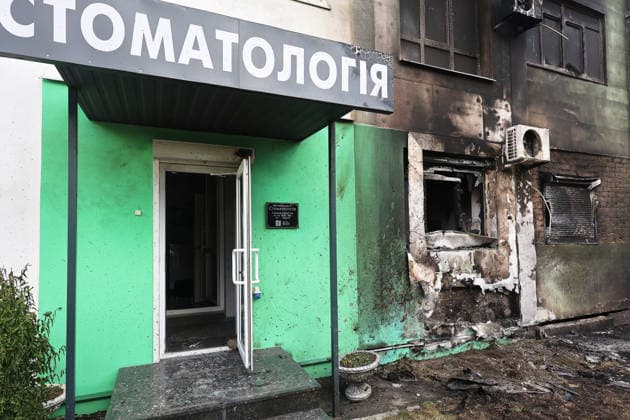 A dental office, situated in an apartment block, is damaged by a Russian drone attack on a district of Kharkiv, Ukraine, June 10, 2026. Russian forces struck the northeastern city with drones, injuring at least eight people. One of the drones hit an apartment block, housing a dental office. (Photo by Viacheslav Madiievskyi Ukrinform) Russians damage dental office in Kharkiv  Copyright: xViacheslavxMadiievskyix