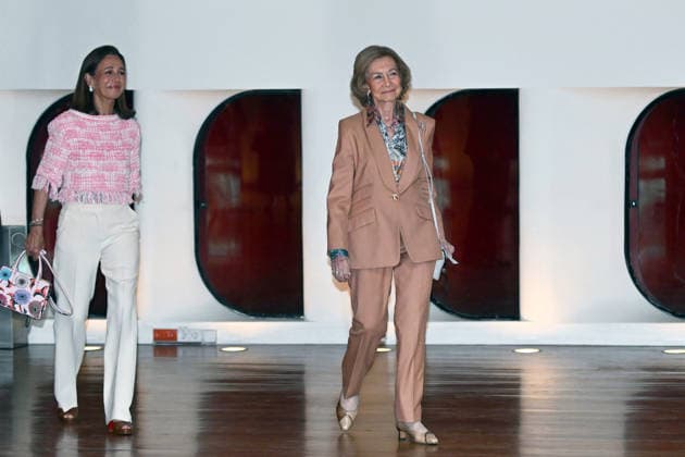 Queen Sofia presides over the annual meeting of the International Circle of the Escuela Superior de Música Reina Sofía Ana Botín and Queen Sofía during the annual meeting of the International Circle of the Escuela Superior de Música Reina Sofía, in Auditorium 400 of the Museo Nacional Centro de Arte Reina Sofía, June 10, 2026, in Madrid Spain The Queen Emeritus will present diplomas to the most outstanding students of each Chair and the Schools Plaque to Professor Lucas Macías, holder of the Damm Foundation Oboe Chair and guest conductor at this years Closing REINA REALEZA REUNIÓN ESCUELA MÚSICA José Madrid Madrid Madrid Espana  Copyright: xJosÃ xOlivax 7586960