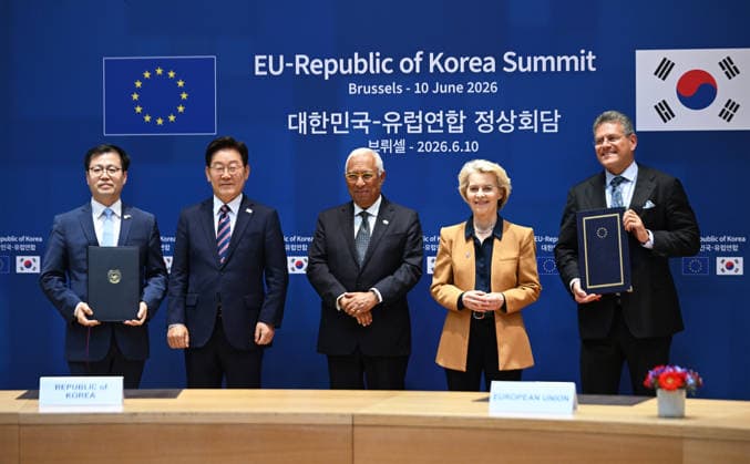 EU-South Korea Summit In Brussels BRUSSELS, BELGIUM - JUNE 10: European Council President Antonio Costa, European Commission President Ursula von der Leyen and South Korean President Lee Jae Myung attend the European Union (EU)-South Korea Summit in Brussels, Belgium, on June 10, 2026. Following the meeting, South Korean Trade Minister Yeo Han-koo and European Commissioner for Trade Maros Sefcovic sign an agreement. Dursun Aydemir Anadolu Brussels Belgium. Editorial use only. Please get in touch for any other usage.  Copyright: x2026xAnadoluxDursunxAydemirx