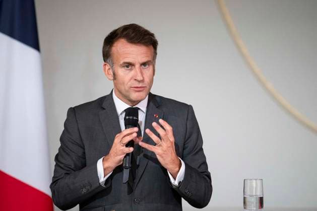 Emmanuel Macron at a meeting with the G7 Engament Groups - Paris French President Emmanuel Macron look and gestures during a meeting with the G7 Engament Groups at the Elysee Palace, French Presidential Palace, in Paris, on June 10, 2026. Photo by Eliot Blondet ABACAPRESS.COM Paris France France  Copyright: xBlondetxEliot ABACAx