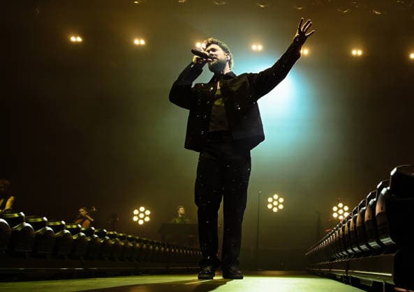 Entertainment Bilder des Tages 10.06.2026, xlakx, Entertainment,Calum Scott - The Avenoir Tour 2026 v.l. Der britische Singer-Songwriter Calum Scott tritt im Rahmen seiner The Avenoir Tour 2026 in der Max-Schmeling-Halle auf. Berlin *** 10 06 2026, xlakx, Entertainment,Calum Scott The Avenoir Tour 2026 v l British singer songwriter Calum Scott will be performing at the Max Schmeling Halle in Berlin as part of his The Avenoir Tour 2026 Daniel Lakomski