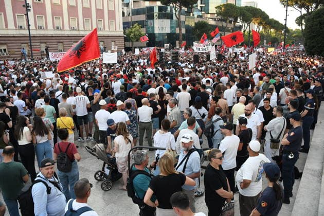 Protests against the Vlora tourism project continue in Albania TIRANA, ALBANIA - JUNE 10: People stage a protest against a planned tourism project in the Zvernec area of Avlonya (Vlora) as they gather at Skanderbeg Square in Tirana, Albania on June 10, 2026. Olsi Shehu Anadolu Tirana Albania. Editorial use only. Please get in touch for any other usage.  Copyright: x2026xAnadoluxOlsixShehux