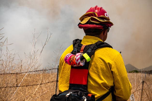 June 10, 2026, Oceanside, California, USA: Fire crews battle the November Fire off Foussat Rd. in Oceanside, California, on June 10, 2026. Multiple resources were called to subdue the nearly 850 acre fire that borders Camp Pendleton and the Whelan Lake Audubon Society Preserve. Oceanside USA - ZUMAg219 20260610_znp_g219_005 Copyright: xJakexLeexGreenx