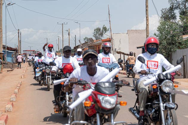 Demokratik Kongo Cumhuriyeti nde, Ebola salginina karsi farkindalik konvoyu BUNIA, DEMOCRATIC REPUBLIC OF THE CONGO - JUNE 10: Motorcycle riders take part in an awareness convoy organized by the World Health Organization (WHO) to educate the public about the Ebola virus in Bunia, Ituri province, Democratic Republic of the Congo, on June 10, 2026. Wearing t-shirts that read Stop Ebola in English and carrying banners with preventive health measures, the Congolese riders paraded through the city streets to raise community awareness amidst a recent outbreak of the Ebola strain. Stringer Anadolu Bunia Democratic Republic of the Congo. Editorial use only. Please get in touch for any other usage.  Copyright: x2026xAnadoluxStringerx