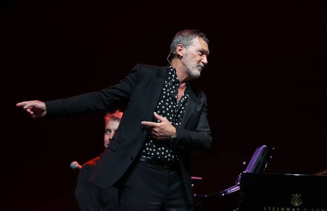 June 10, 2026: June 10, 2026 (malaga) Patti LuPone receives the Lux Ductor award in MoÂ¡laga from Antonio Banderas. The American actress Patti LuPone, one of the great legends of musical theater history on Broadway, has received this evening in MoÂ¡laga from the actor Antonio Banderas, the Lux Ductor prize.  - ZUMAc161 20260610_zap_c161_003 Copyright: xLorenzoxCarnerox