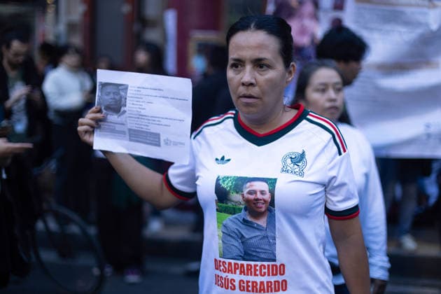 June 10, 2026, Mexico City, Mexico: Relatives of missing persons and search collectives took part in the Light Up the Search march from the rail station to the Banorte Stadium in Mexico City. The mobilization was part of a series of protests and actions organized in the context of the opening of the 2026 FIFA World Cup to draw attention to Mexico s disappearance crisis and demand truth, justice and effective search mechanisms. Mexico City Mexico - ZUMAl178 20260610_znp_l178_006 Copyright: xCristianxLeyvax