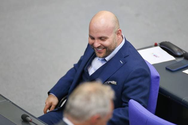Berlin, Deutschland, 11.06.2026: Deutscher Bundestag: 83. Bundestagssitzung: Markus Frohnmaier, AfD *** Berlin, Germany, 11 06 2026 German Bundestag 83 Bundestag session Markus Frohnmaier, AfD Copyright: xdtsxNachrichtenagenturx dts_122387