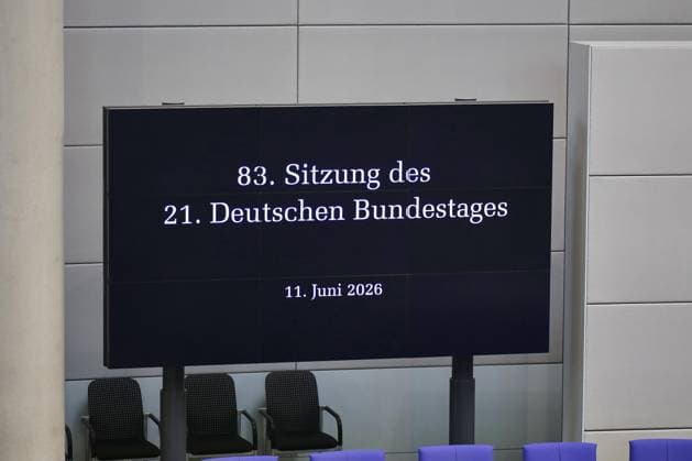 Berlin, Deutschland, 11.06.2026: Deutscher Bundestag: 83. Bundestagssitzung: Anzeigetafel *** Berlin, Germany, 11 06 2026 German Bundestag 83 Bundestag session Scoreboard Copyright: xdtsxNachrichtenagenturx dts_122388