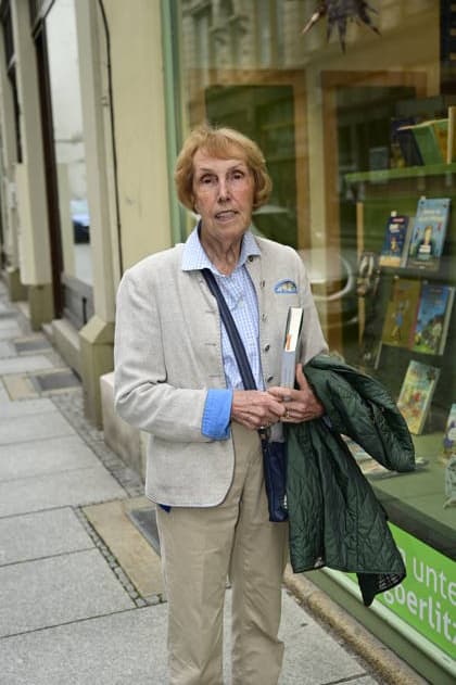 Dagmar von Gersdorff präsentiert ihre außergewöhnliche Biografie über Fürst Pückler Alle Schönheit, aller Zauber. Lucie und Hermann von Pückler in der Comenius-Buchhandlung. Görlitz, 10.06.2026 *** Dagmar von Gersdorff presents her extraordinary biography of Prince Pückler All beauty, all magic Lucie and Hermann von Pückler in the Comenius bookshop in Görlitz, 10 06 2026 Copyright: xMatthiasxWehnertx