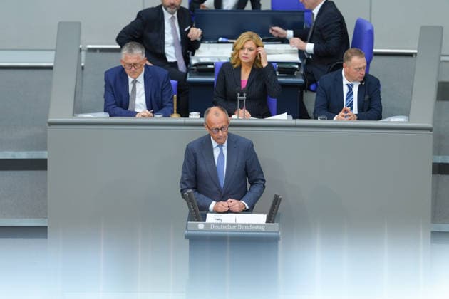 Deutscher Bundestag, 83. Plenarsitzung Sitzung Bundeskanzler Friedrich Merz (CDU) bei seiner Regierungserklaerung zum Europaeischen Ra bei der 83. Sitzung des Deutschen Bundestag in Berlin, 11.06.2026 Berlin Berlin Deutschland *** German Bundestag, 83 Plenary Session Session Federal Chancellor Friedrich Merz CDU during his government statement on the European Ra at the 83rd session of the German Bundestag in Berlin, 11 06 2026 Berlin Berlin Germany