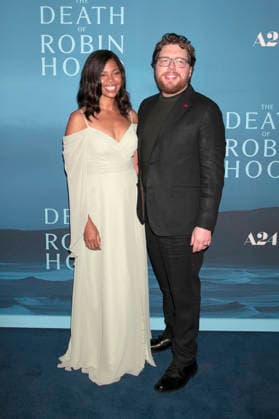 Urshula Edwards und Michael Sarnoski bei der Weltpremiere des Kinofilms The Death of Robin Hood im AMC Lincoln Square 13. New York, 10.06.2026 *** Urshula Edwards and Michael Sarnoski at the world premiere of the movie The Death of Robin Hood at AMC Lincoln Square 13 New York, 10 06 2026 Foto:xB.xHinex xFuturexImagex robin_6622