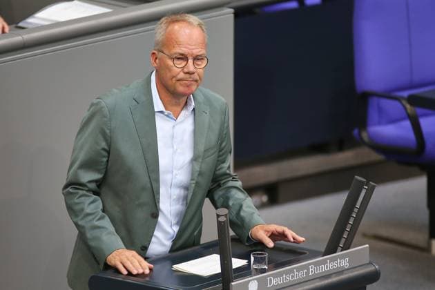 Berlin, Deutschland, 11.06.2026: Deutscher Bundestag: 83. Bundestagssitzung: Matthias Miersch, SPD *** Berlin, Germany, 11 06 2026 German Bundestag 83 Bundestag session Matthias Miersch, SPD Copyright: xdtsxNachrichtenagenturx dts_122410