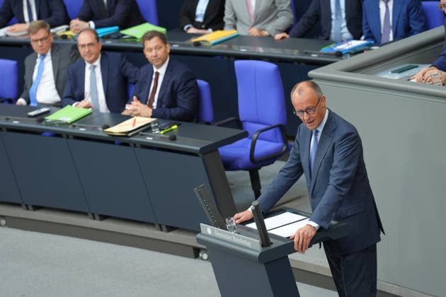 Deutscher Bundestag, 83. Plenarsitzung Sitzung Bundeskanzler Friedrich Merz (CDU) bei seiner Regierungserklaerung zum Europaeischen Rat bei der 83. Sitzung des Deutschen Bundestag in Berlin, 11.06.2026 Berlin *** German Bundestag, 83 Plenary Session Session Federal Chancellor Friedrich Merz CDU during his government statement on the European Council at the 83rd session of the German Bundestag in Berlin, 11 06 2026 Berlin