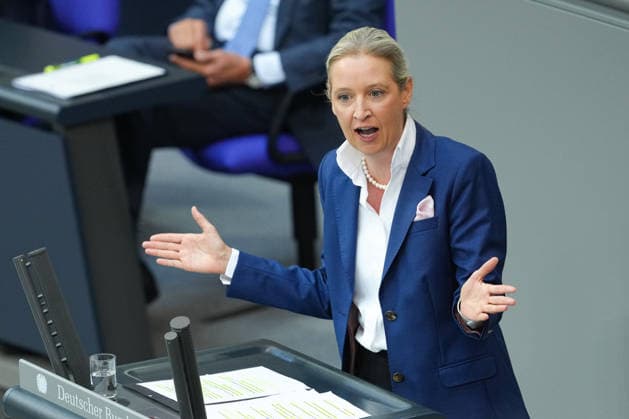 Deutscher Bundestag, 83. Plenarsitzung Sitzung Alice Weidel (AfD) im Portrait mit energischer Mimik und kraftvoller Gestik bei ihrer Rede nach der Regierungserklaerung des Kanzlers bei der 83. Sitzung des Deutschen Bundestag in Berlin, 11.06.2026 Berlin Berlin Deutschland *** German Bundestag, 83 Plenary Session Session Alice Weidel AfD in portrait with energetic facial expressions and powerful gestures during her speech after the Chancellors government declaration at the 83rd session of the German Bundestag in Berlin, 11 06 2026 Berlin Berlin Germany