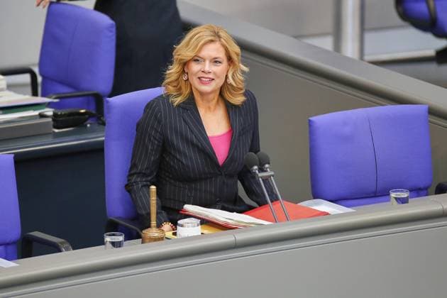 Berlin, Deutschland, 11.06.2026: Deutscher Bundestag: 83. Bundestagssitzung: Julia Klöckner (CDU) *** Berlin, Germany, 11 06 2026 German Bundestag 83 Bundestag session Julia Klöckner CDU Copyright: xdtsxNachrichtenagenturx dts_122427