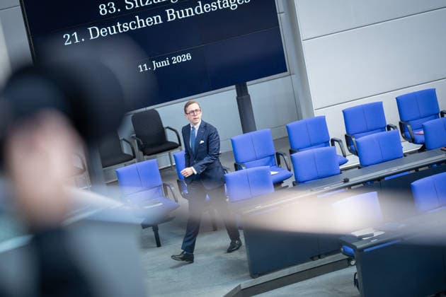 Philipp Amthor, Staatssekretär, im Deutschen Bundestag;Regierungserklärung durch den Bundeskanzler zum bevorstehenden Europäischen Rat, Berlin Berlin Deutschland Deutscher Bundestag *** Philipp Amthor, State Secretary, in the German Bundestag Government statement by the Federal Chancellor on the forthcoming European Council, Berlin Berlin Germany German Bundestag