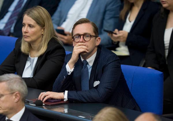 Berlin, Deutschland, 11.06.2026: Abgeordnete während der 83. Sitzung des Deutschen Bundestages im Plenarsaal des Reichstagsgebäudes. Foto: Philipp Amthor (CDU) *** Berlin, Germany, 11 06 2026 Members during the 83rd session of the German Bundestag in the plenary chamber of the Reichstag building Photo Philipp Amthor CDU Copyright: HMBxMedia xMarcoxBader