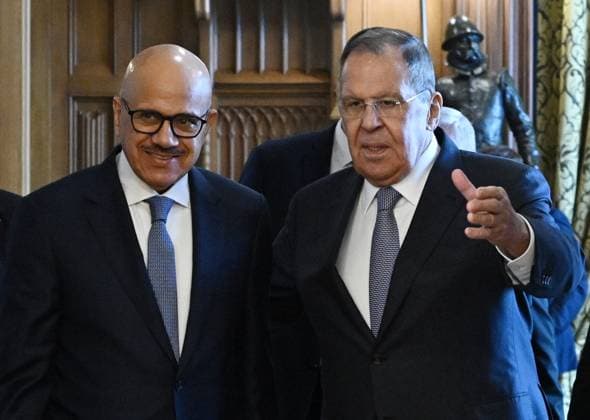 Russia Bahrain 9187679 11.06.2026 Russian Foreign Minister Sergey Lavrov welcomes Bahraini Foreign Minister Abdullatif bin Rashid Al Zayani before a meeting in Moscow, Russia. Kristina Solovyova Sputnik Moscow Russia  Copyright: xKristinaxSolovyovax