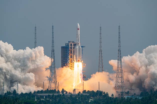 WENCHANG, CHINA - JUNE 11: A Long March-5 rocket carrying a new communication technology test satellite blasts off from the Wenchang Space Launch Site on June 11, 2026 in Wenchang, Hainan Province of China. This satellite will be mainly used to carry out multi-band and high-speed communication technology validation tests.  Copyright: xVCGx 111647540117