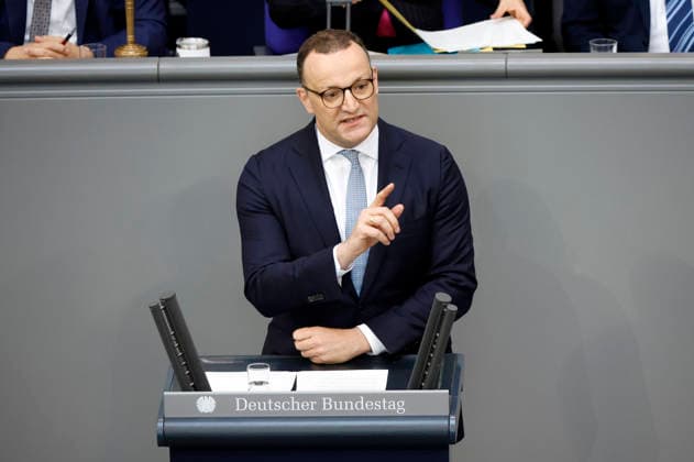 Jens Spahn in der 83. Sitzung des 21. Deutschen Bundestages im Reichstagsgebäude. Berlin, 11.06.2026 *** Jens Spahn at the 83rd session of the 21 German Bundestag in the Reichstag building Berlin, 11 06 2026 Foto:xR.xSchmiegeltx xFuturexImagex bundestagssitzung83_6655