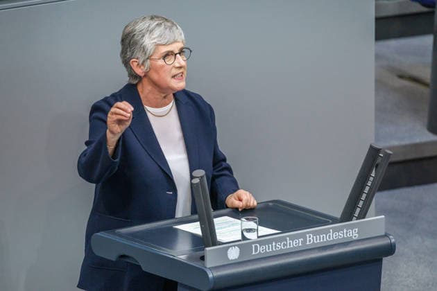 Bundestag Britta Haßelmann (Buendnis 90 Die Gruenen) im Deutschen Bundestag am 11.06.26 in Berlin. Berlin Berlin Deutschland Bundestag *** Bundestag Britta Haßelmann Buendnis 90 Die Gruenen im Deutschen Bundestag on 11 06 26 in Berlin Berlin Berlin Germany Bundestag